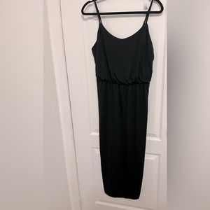 Black Old Navy dress. L